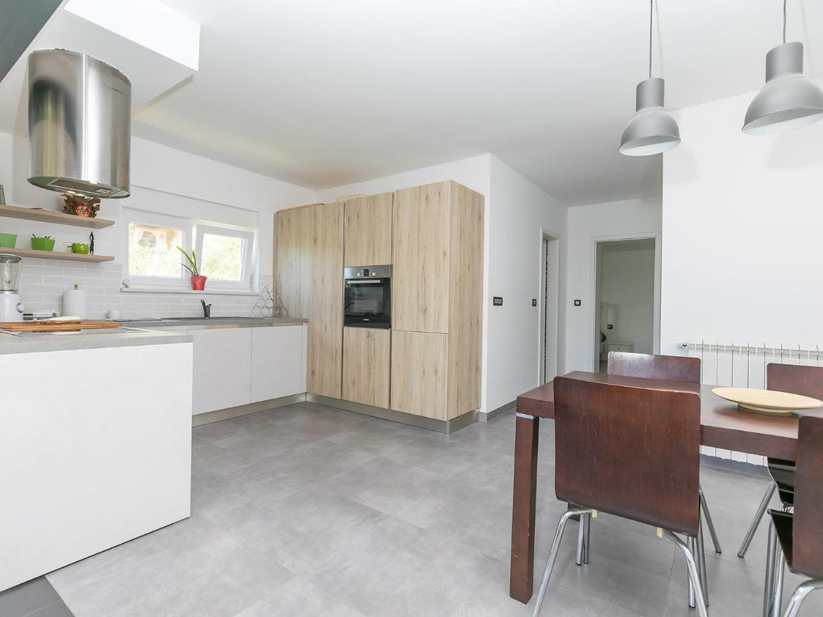 Oliver Art Apartment โปเรช ภายนอก รูปภาพ